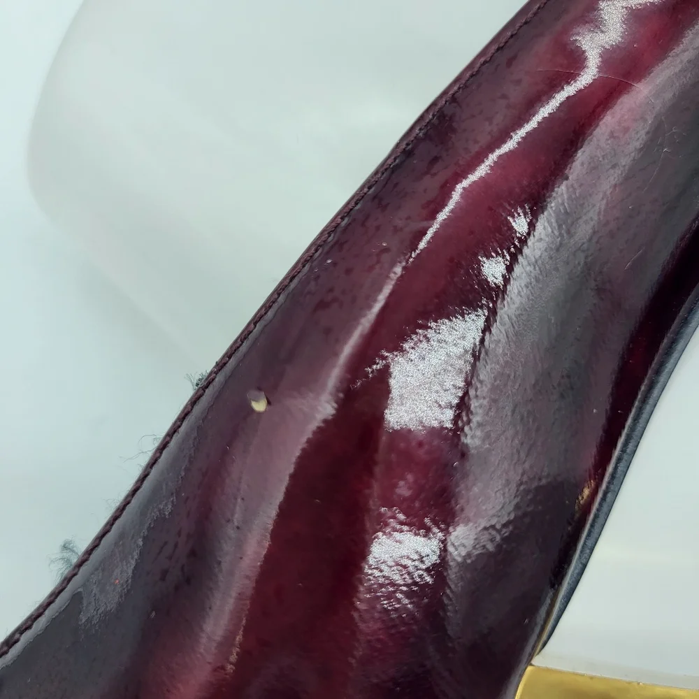 Stuart Weitzman burgundy marbled patent leather pointed toe with gold trim Sz 8 - Picture 7 of 14